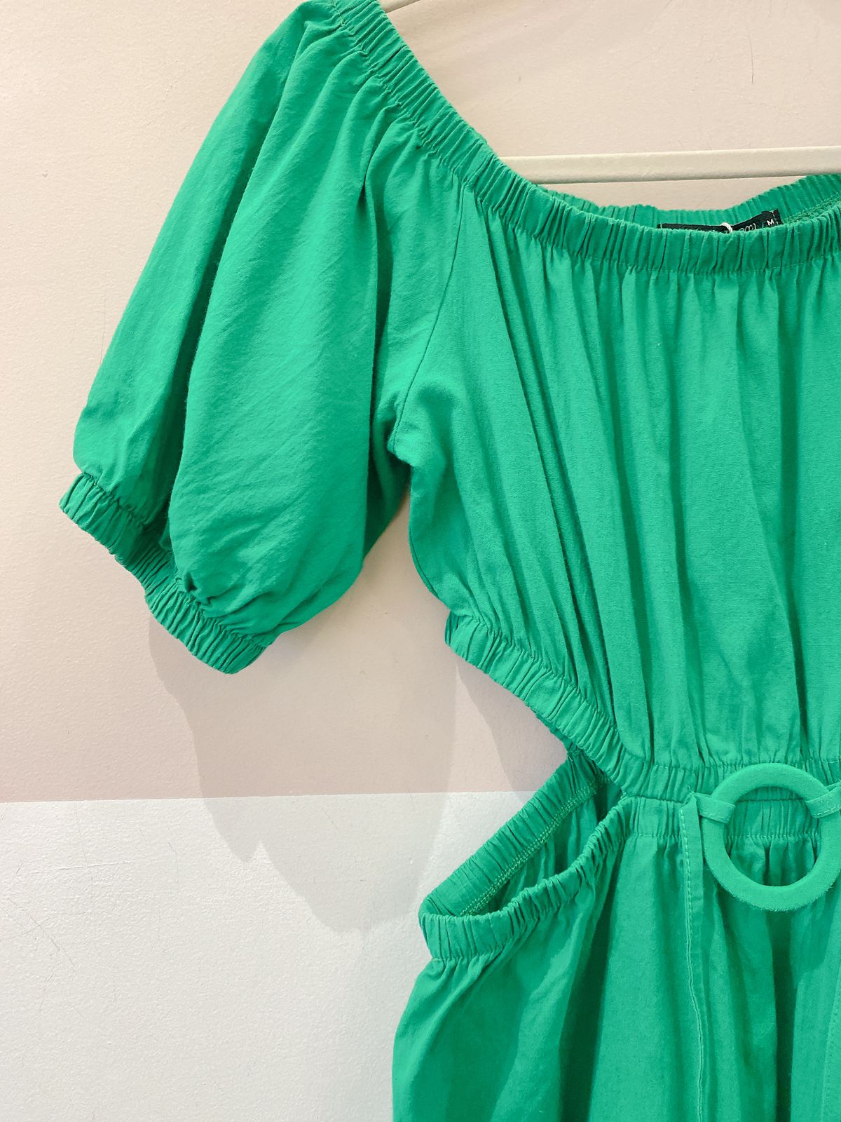 Vestido verde recortes Doce Trama M
