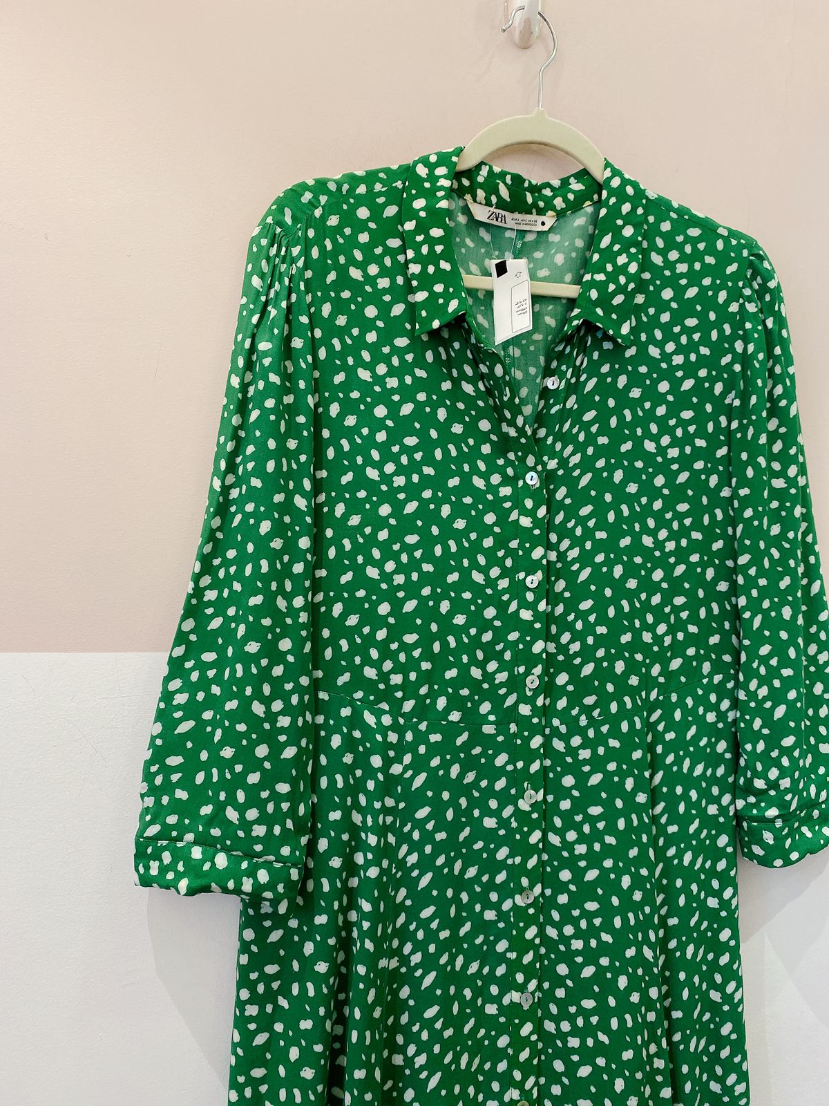 Vestido verde poás branco Zara G
