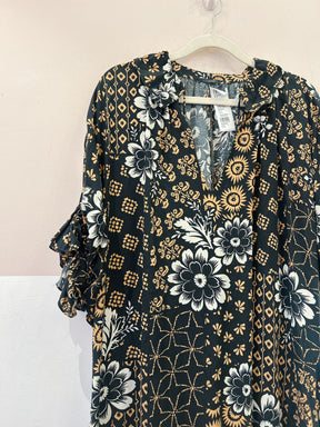 Vestido preto estampado Cantão P